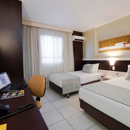 Comfort Hotel Goiânia Kültér fotó