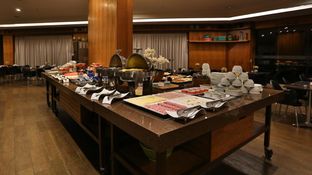 Comfort Hotel Goiânia Kültér fotó