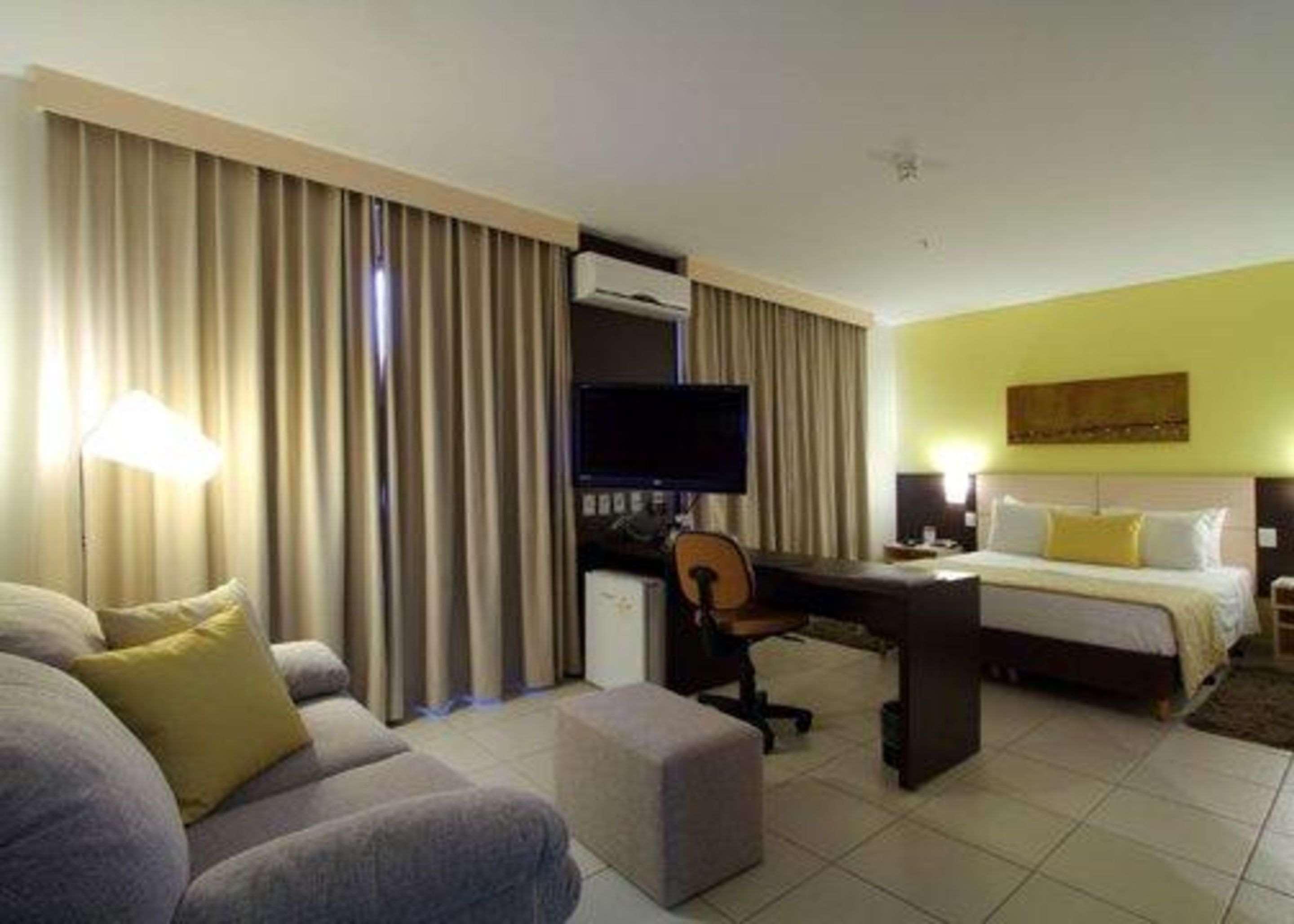 Comfort Hotel Goiânia Kültér fotó